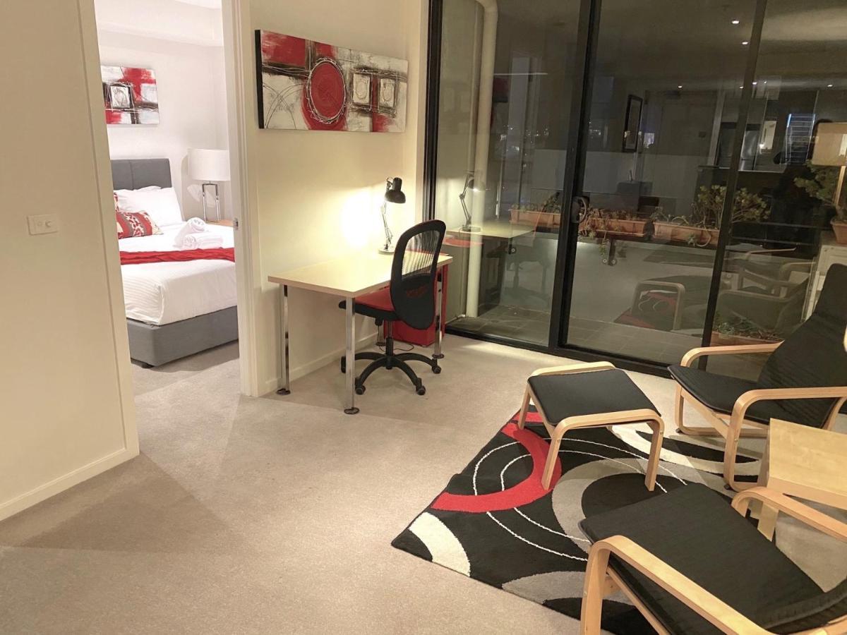 Staycentral - Spacious Seaviews Port Melbourne Eksteriør billede