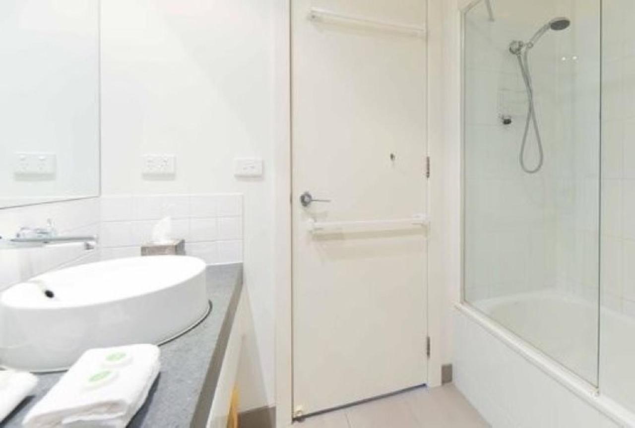 Staycentral - Spacious Seaviews Port Melbourne Eksteriør billede