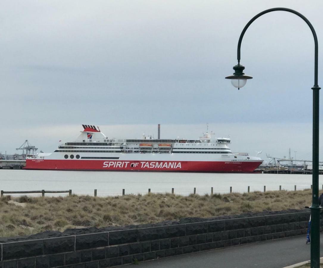 Staycentral - Spacious Seaviews Port Melbourne Eksteriør billede